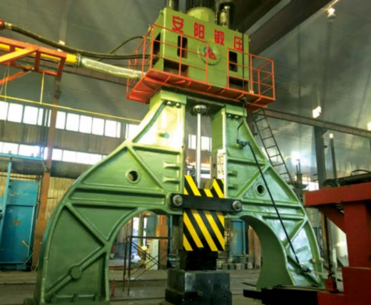 Гидравлический молот C92K-63 CNC
